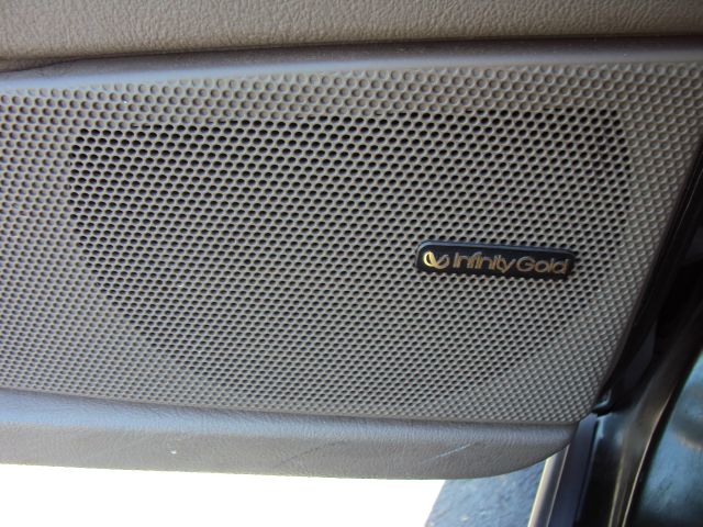 Jeep Grand Cherokee EX-L W/ DVD System SUV