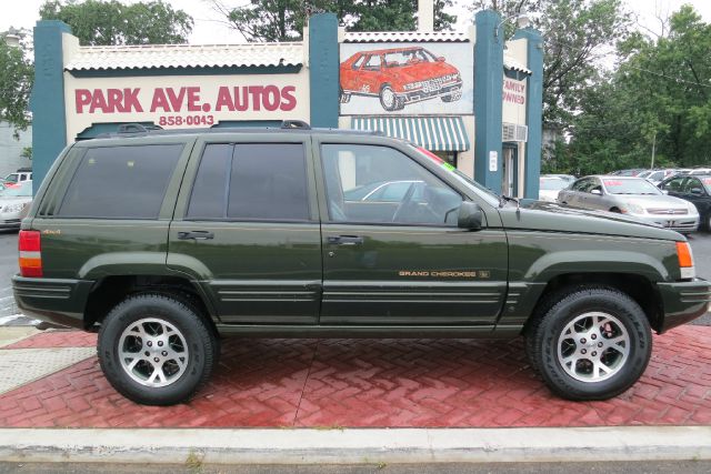 Jeep Grand Cherokee 1996 photo 4