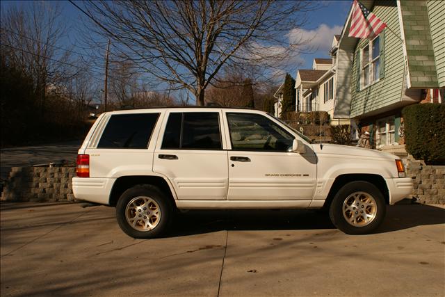 Jeep Grand Cherokee 1996 photo 2