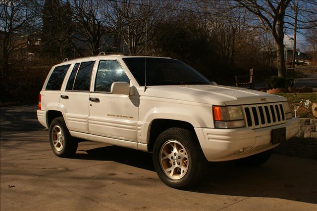 Jeep Grand Cherokee 1996 photo 3