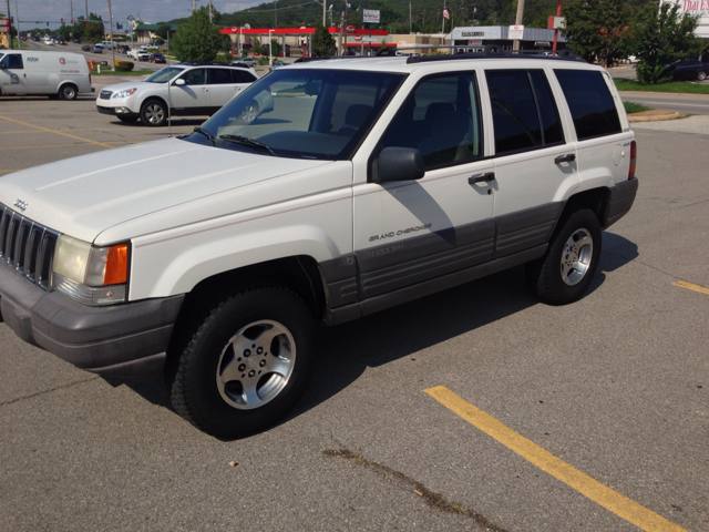 Jeep Grand Cherokee 1996 photo 3
