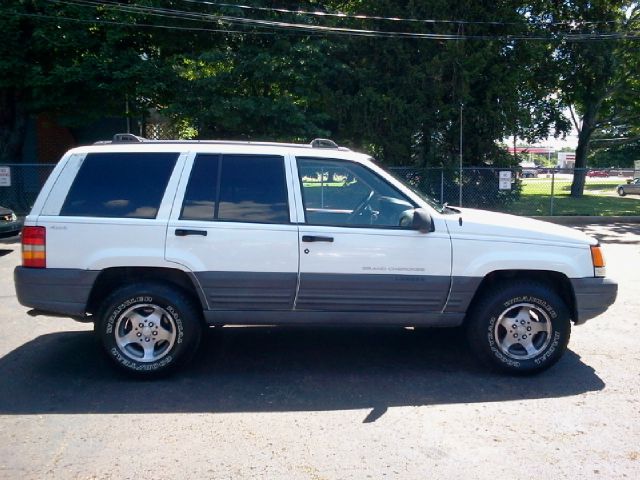 Jeep Grand Cherokee 1997 photo 2