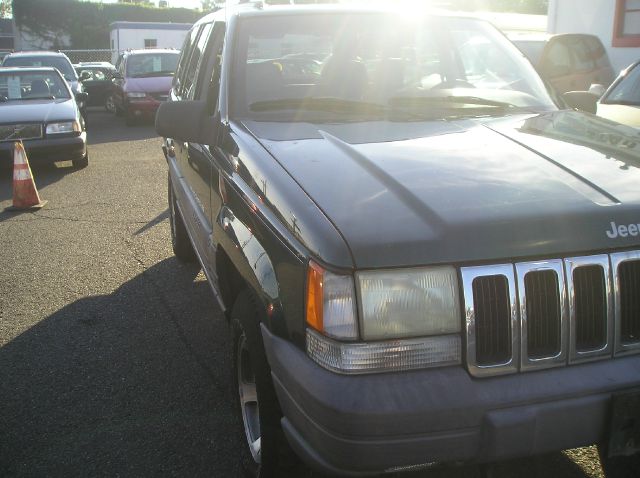 Jeep Grand Cherokee 1997 photo 2