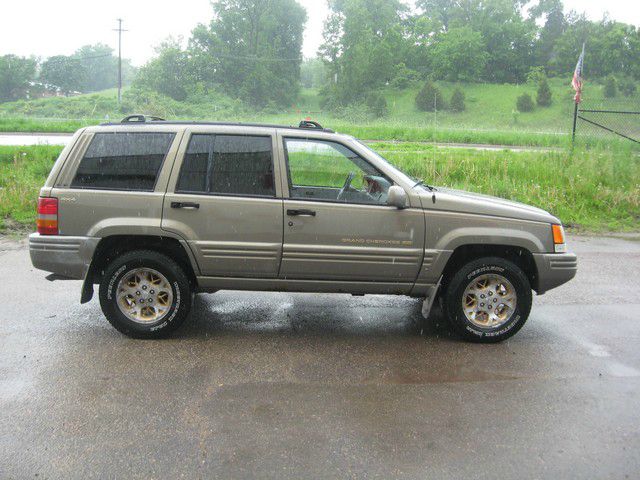 Jeep Grand Cherokee 1997 photo 3
