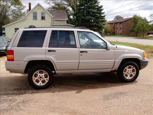 Jeep Grand Cherokee 1997 photo 1