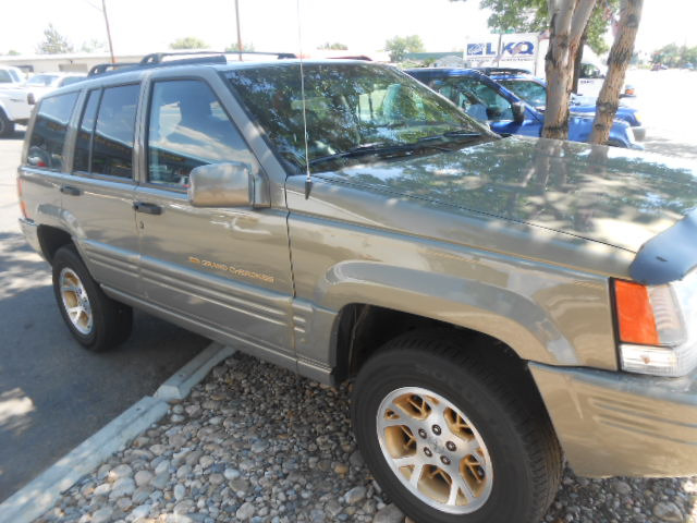 Jeep Grand Cherokee 1997 photo 3