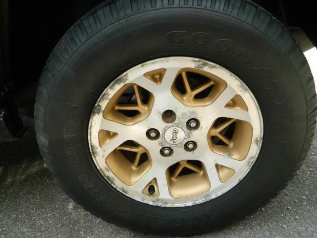 Jeep Grand Cherokee 1997 photo 2