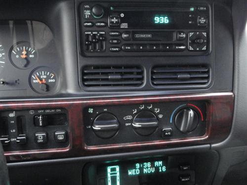 Jeep Grand Cherokee 1997 photo 1