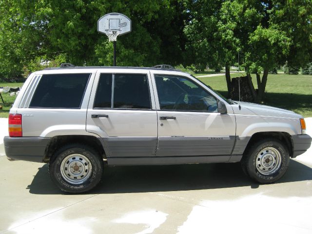 Jeep Grand Cherokee 1998 photo 3