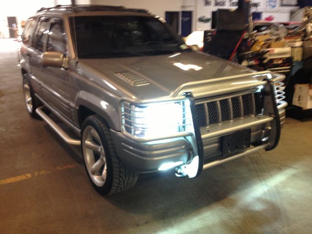 Jeep Grand Cherokee 1998 photo 1