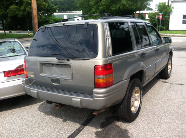 Jeep Grand Cherokee Super SUV