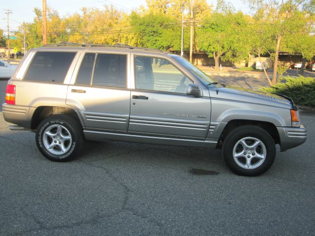 Jeep Grand Cherokee 1998 photo 4