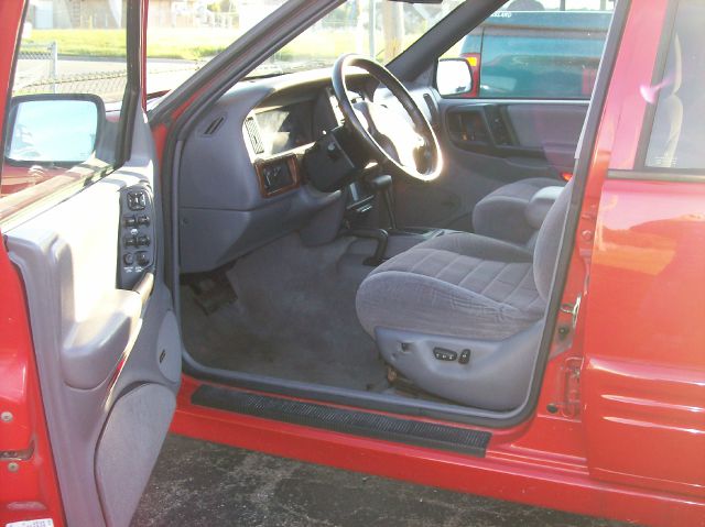 Jeep Grand Cherokee 1998 photo 1
