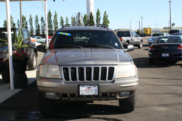 Jeep Grand Cherokee Super SUV