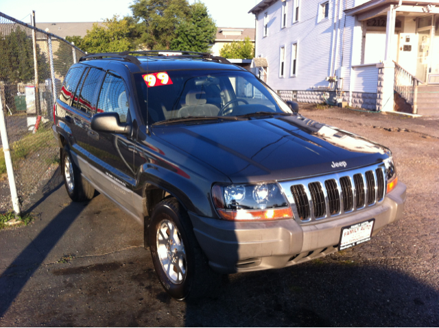 Jeep Grand Cherokee 1999 photo 2