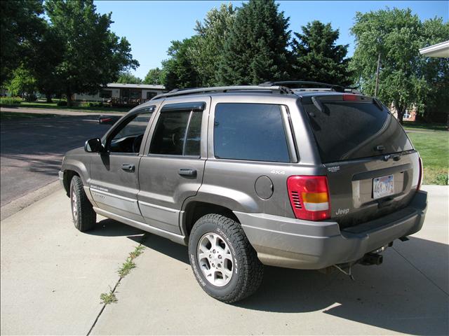 Jeep Grand Cherokee 1999 photo 1