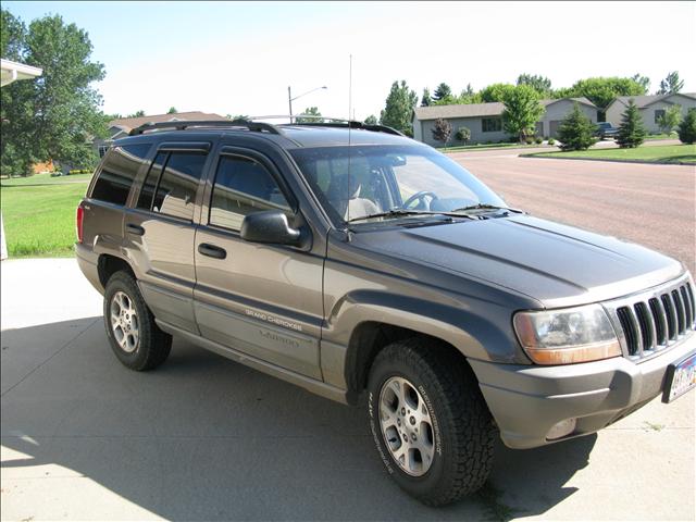 Jeep Grand Cherokee 1999 photo 2