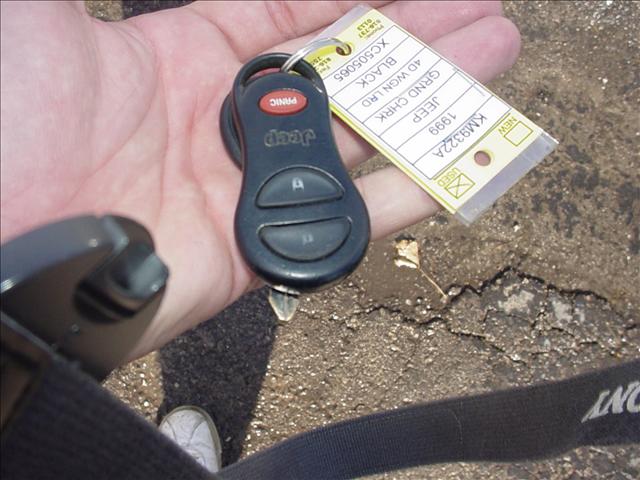 Jeep Grand Cherokee 1999 photo 2