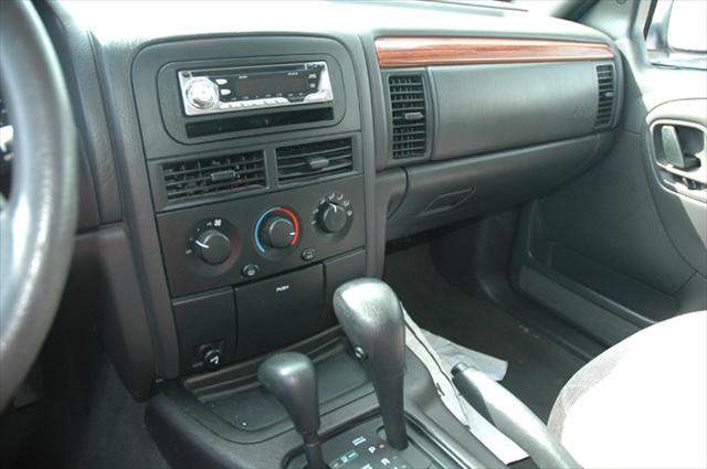 Jeep Grand Cherokee 1999 photo 2