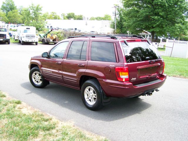Jeep Grand Cherokee Super SUV