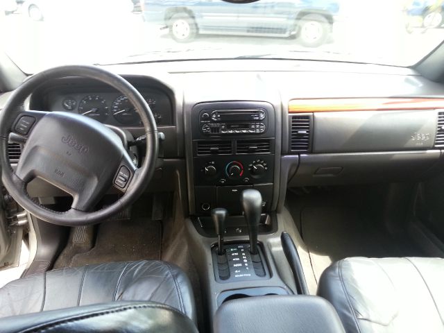 Jeep Grand Cherokee Base W/nav.sys SUV