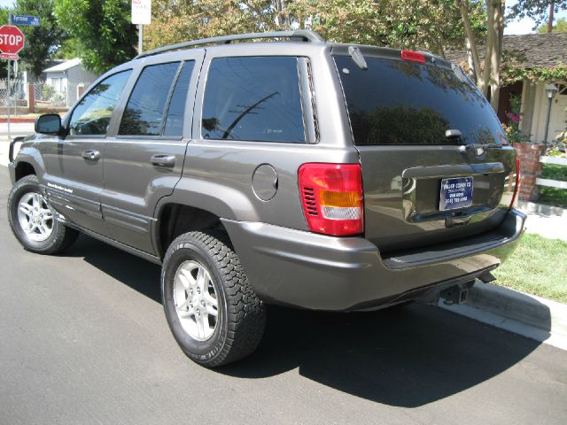 Jeep Grand Cherokee 2000 photo 1