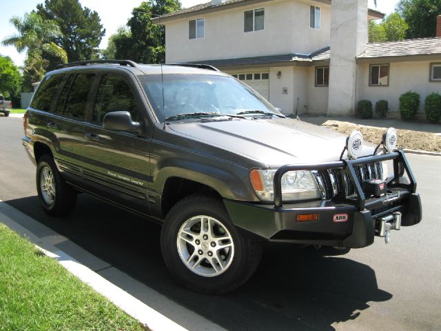 Jeep Grand Cherokee 2000 photo 4