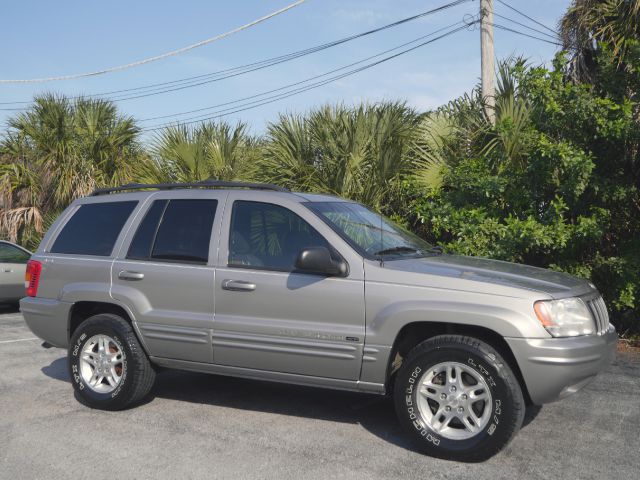 Jeep Grand Cherokee 2000 photo 1