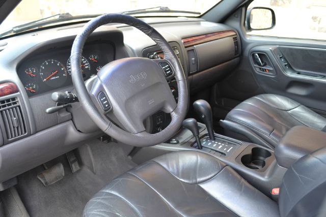 Jeep Grand Cherokee 2000 photo 4