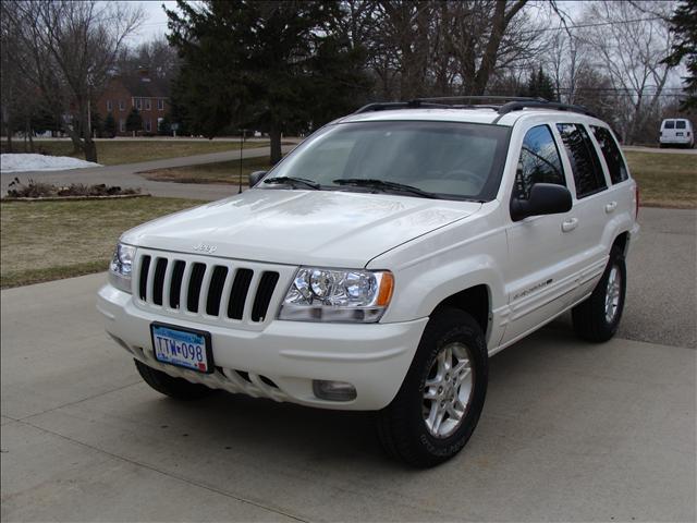 Jeep Grand Cherokee SLT 25 Sport Utility