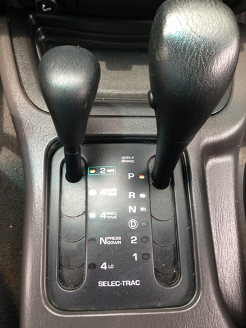 Jeep Grand Cherokee 2000 photo 3