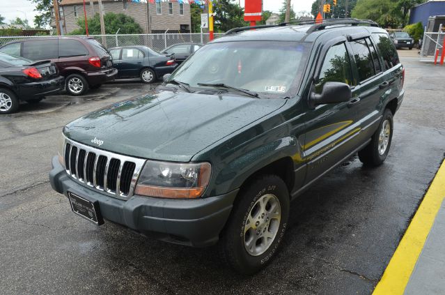 Jeep Grand Cherokee 2000 photo 2
