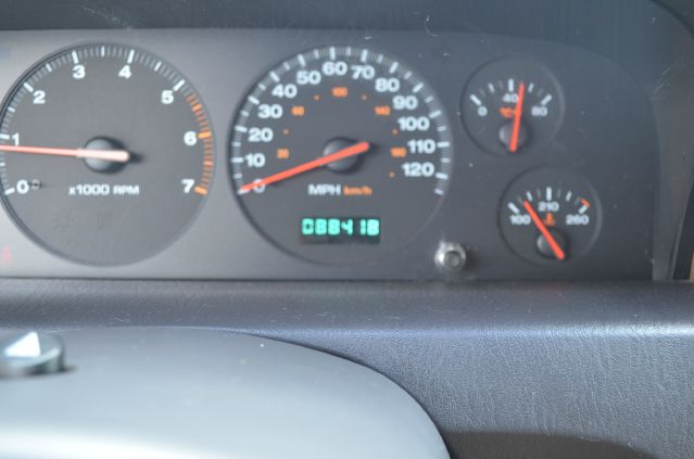 Jeep Grand Cherokee 2000 photo 3