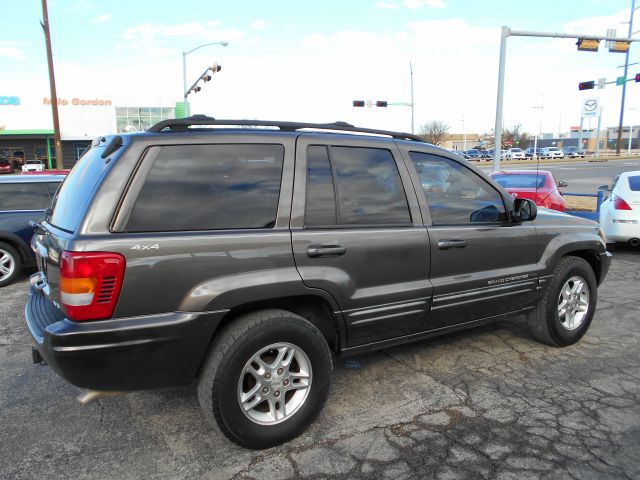 Jeep Grand Cherokee 2000 photo 2