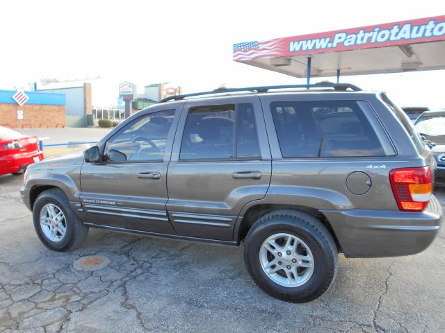 Jeep Grand Cherokee 2000 photo 3