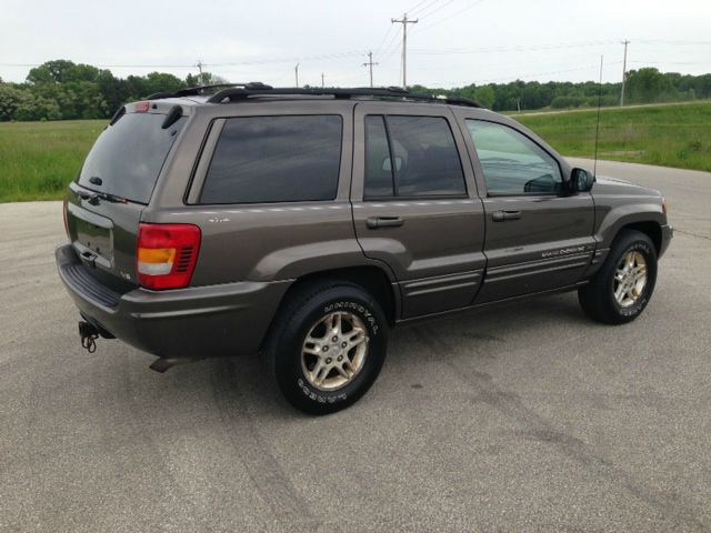 Jeep Grand Cherokee 2000 photo 4