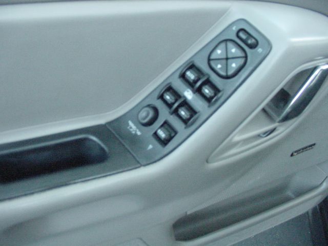 Jeep Grand Cherokee 2000 photo 9