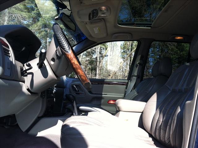 Jeep Grand Cherokee 2000 photo 1