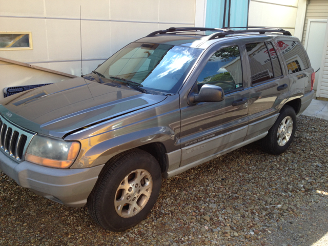 Jeep Grand Cherokee 2000 photo 2