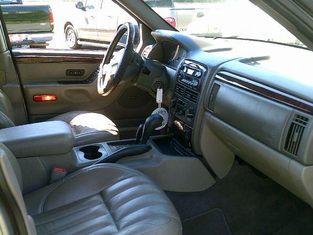 Jeep Grand Cherokee 2000 photo 4