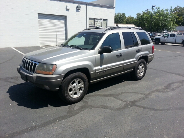 Jeep Grand Cherokee 2000 photo 1