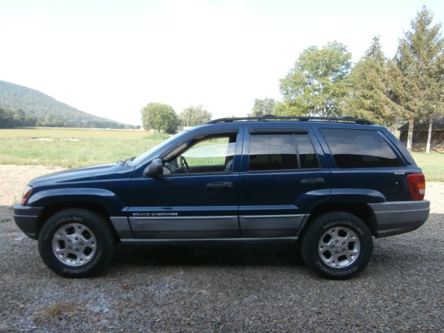 Jeep Grand Cherokee 2000 photo 3
