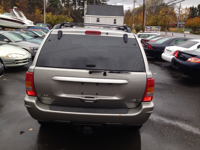 Jeep Grand Cherokee Super SUV