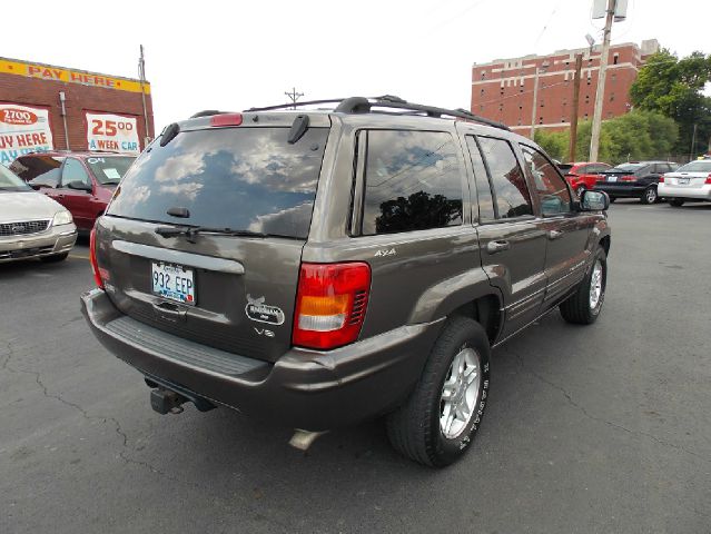 Jeep Grand Cherokee Super SUV