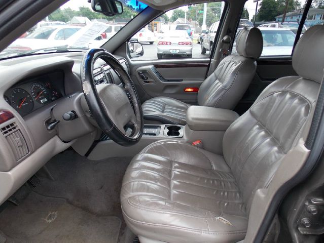 Jeep Grand Cherokee 2000 photo 2
