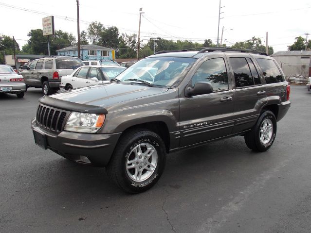 Jeep Grand Cherokee 2000 photo 3