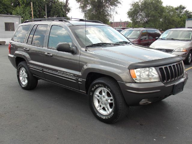 Jeep Grand Cherokee 2000 photo 4