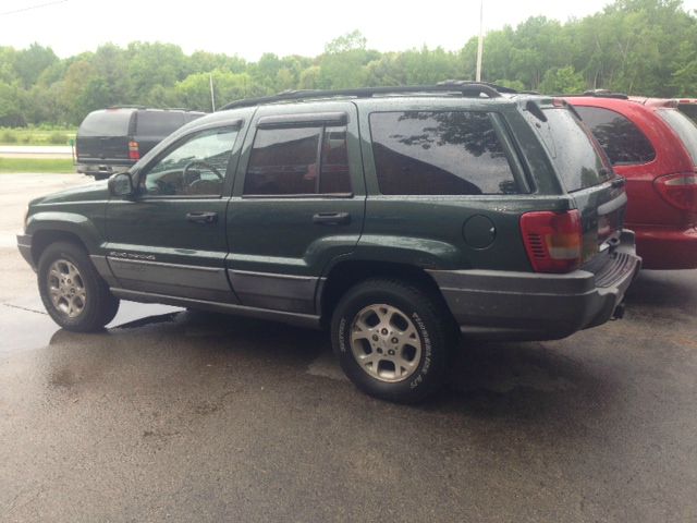 Jeep Grand Cherokee 2000 photo 3