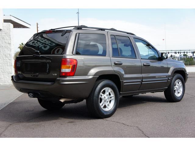 Jeep Grand Cherokee 2000 photo 3