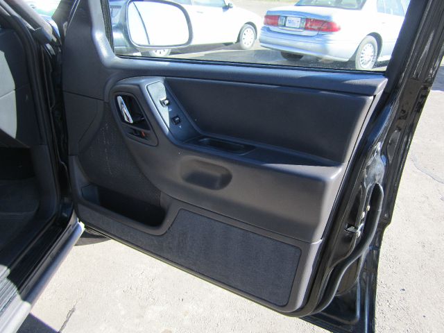 Jeep Grand Cherokee Base W/nav.sys SUV